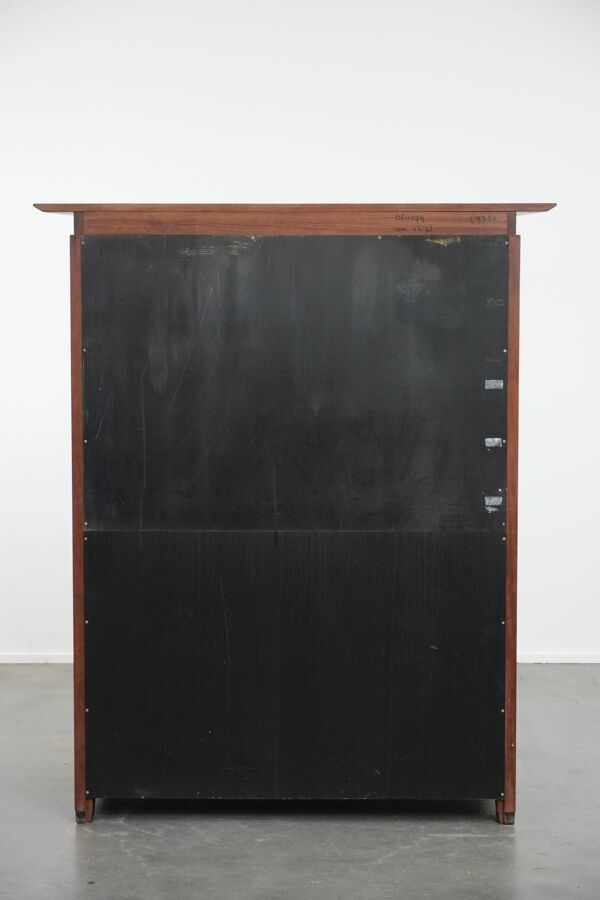 Meuble de rangement / audio / TV au design Art Déco avec de beaux détails.