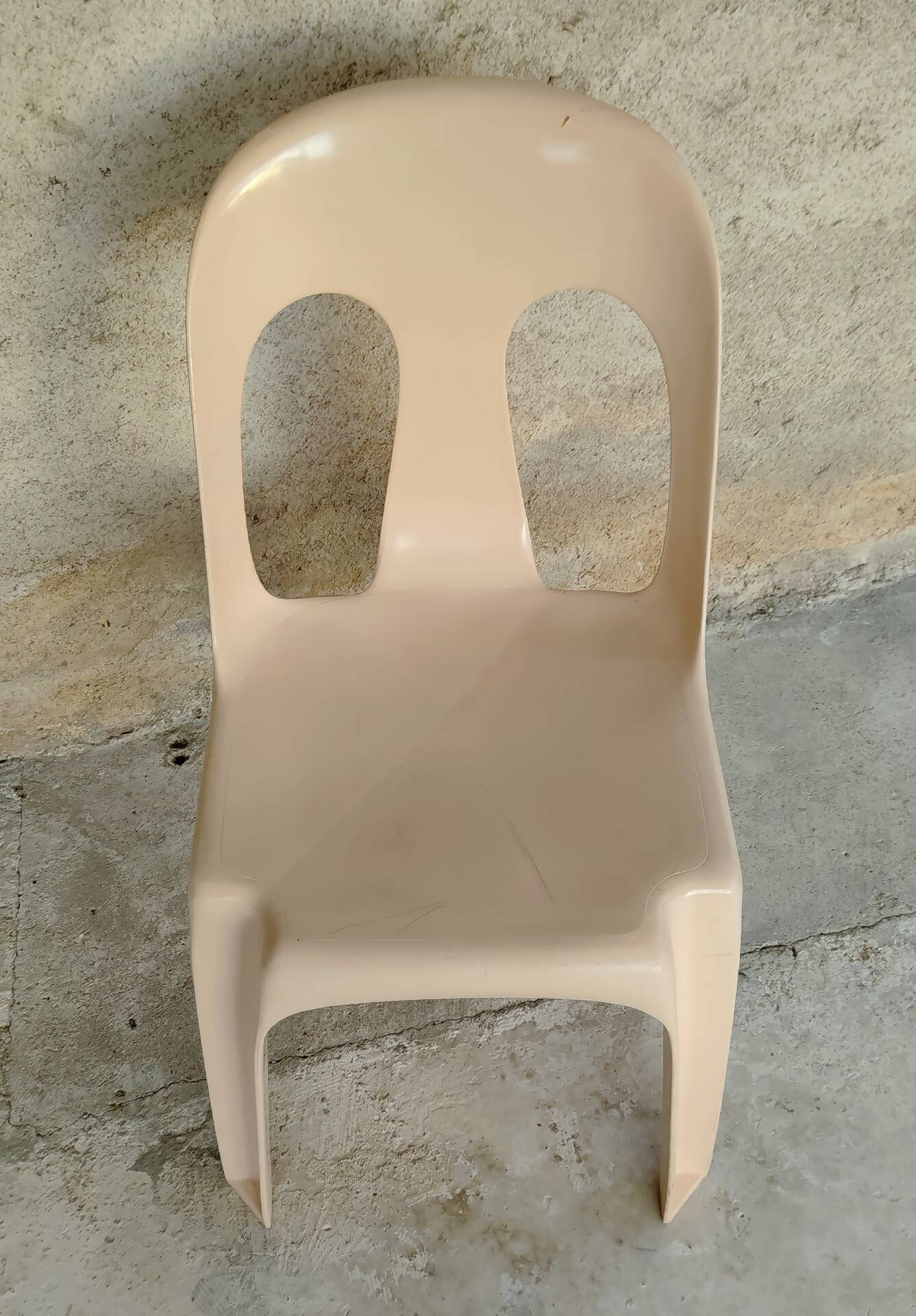 Mono-bloc chair design by Henry Massonnet for Stamp - 80s