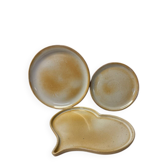 Set of 3 stoneware dishes from the marsh.