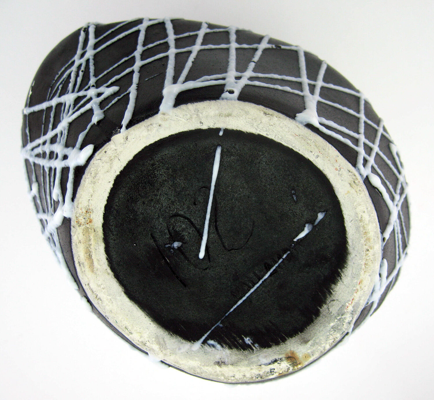 Black ceramic vase, white spaghetti patterns Vallauris France vintage 50s