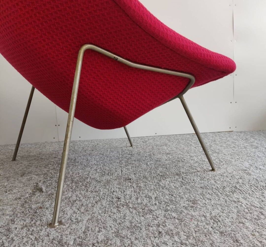 Oyster armchair by Pierre Paulin for Artifort