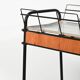 Métal noir scandinave et support de plante en teck