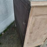 Art Deco chest of drawers