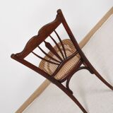 Ancienne chaise de bistrot en cannage, estampillée fischel