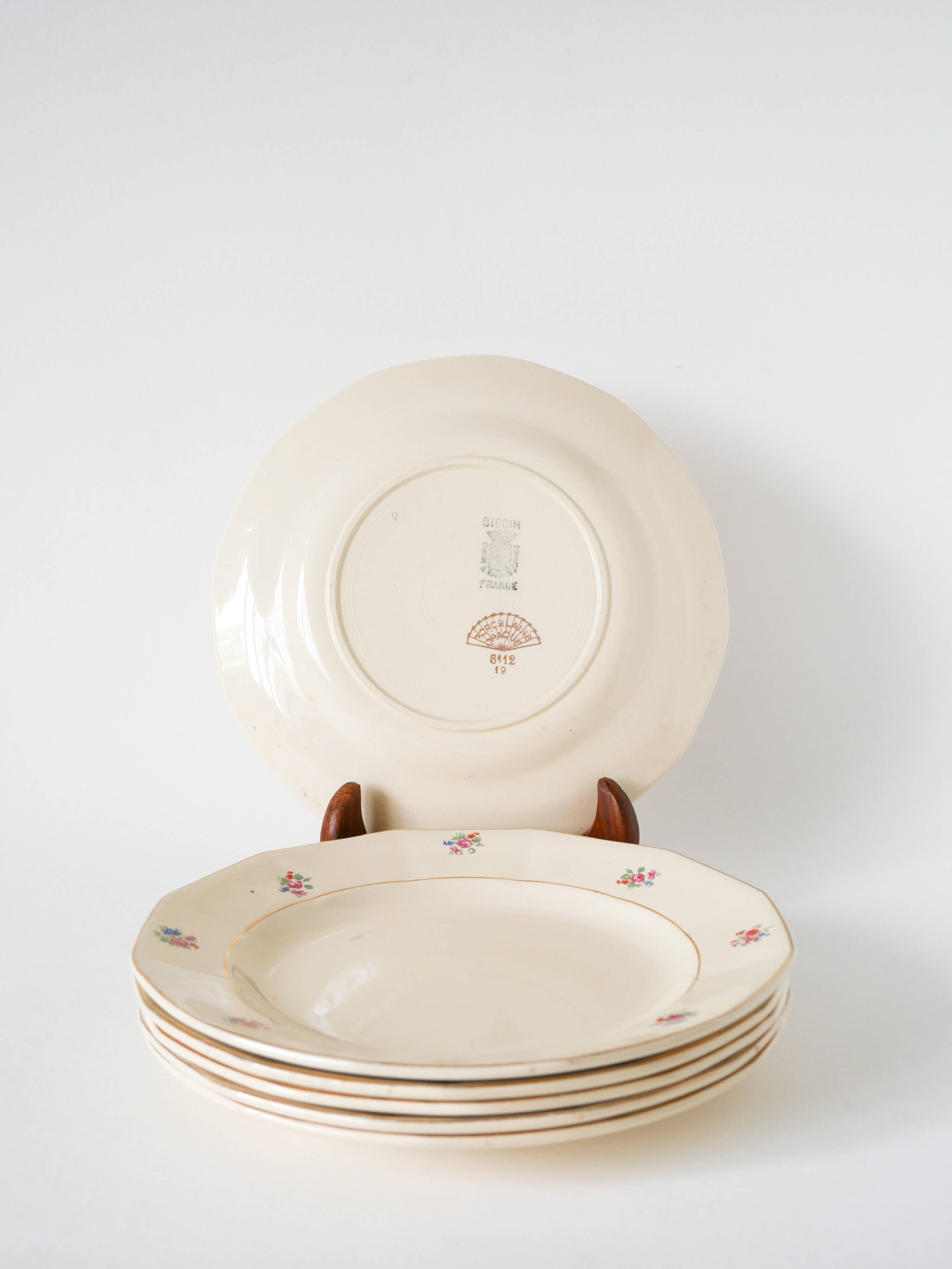 Set of 5 Digoin Sarreguemines dessert plates, small flowers model, 1960