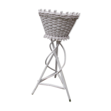 Willow cache pot