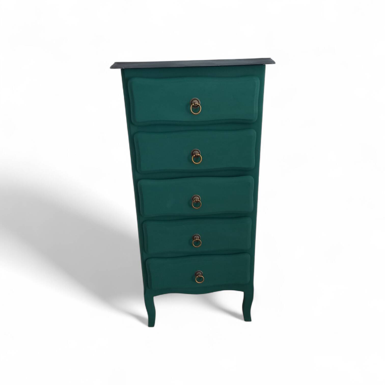 Antique chest of drawers