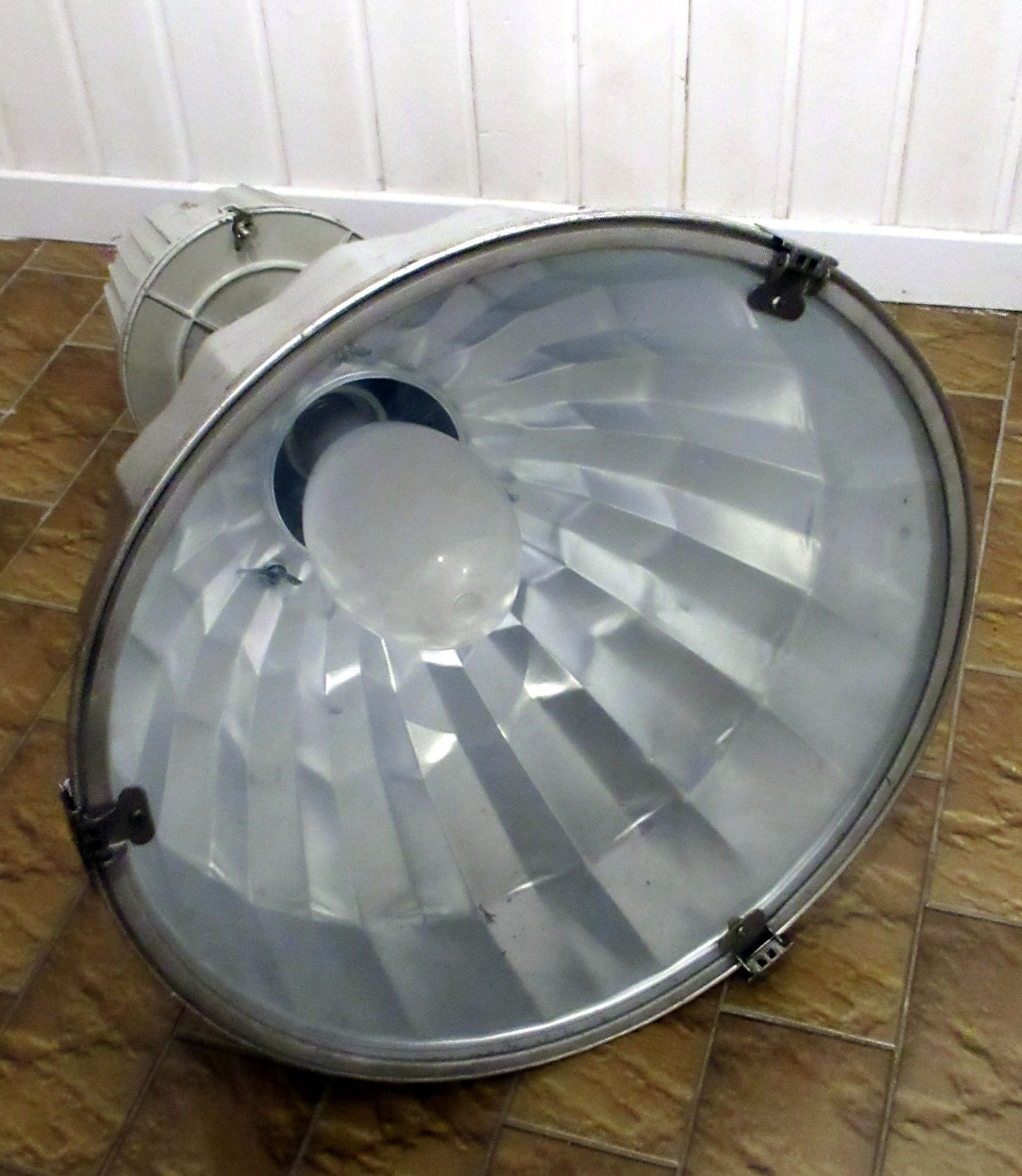 Pair of industrial luminaires
