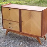 Enfilade of the 50s in oak and mahogany feet compass