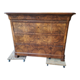 Antique chest of drawers