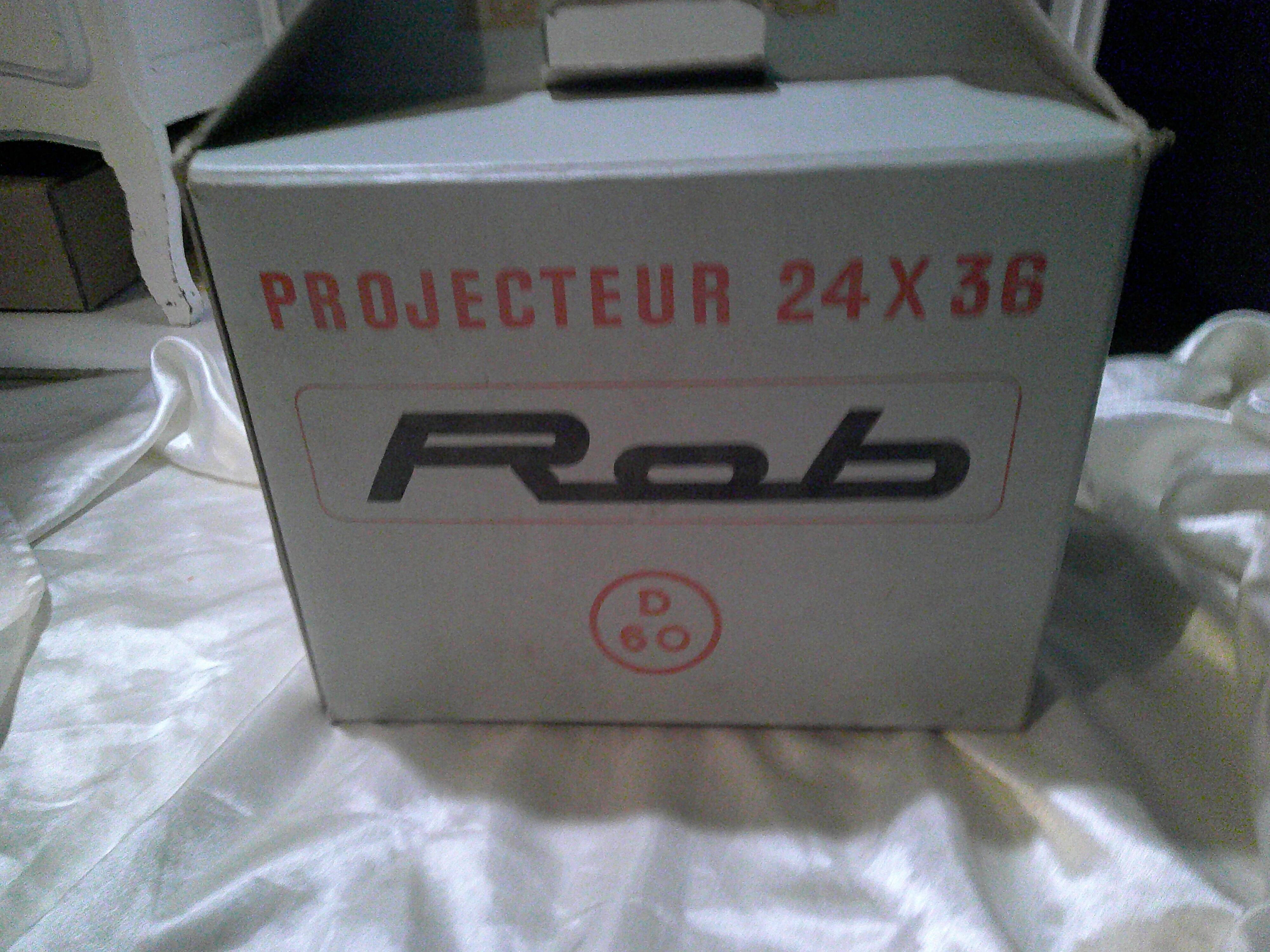 Projector 24X36 ROB D60