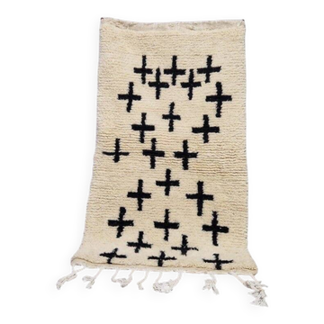 Handmade traditional wool rug, size 145 x 255 cm