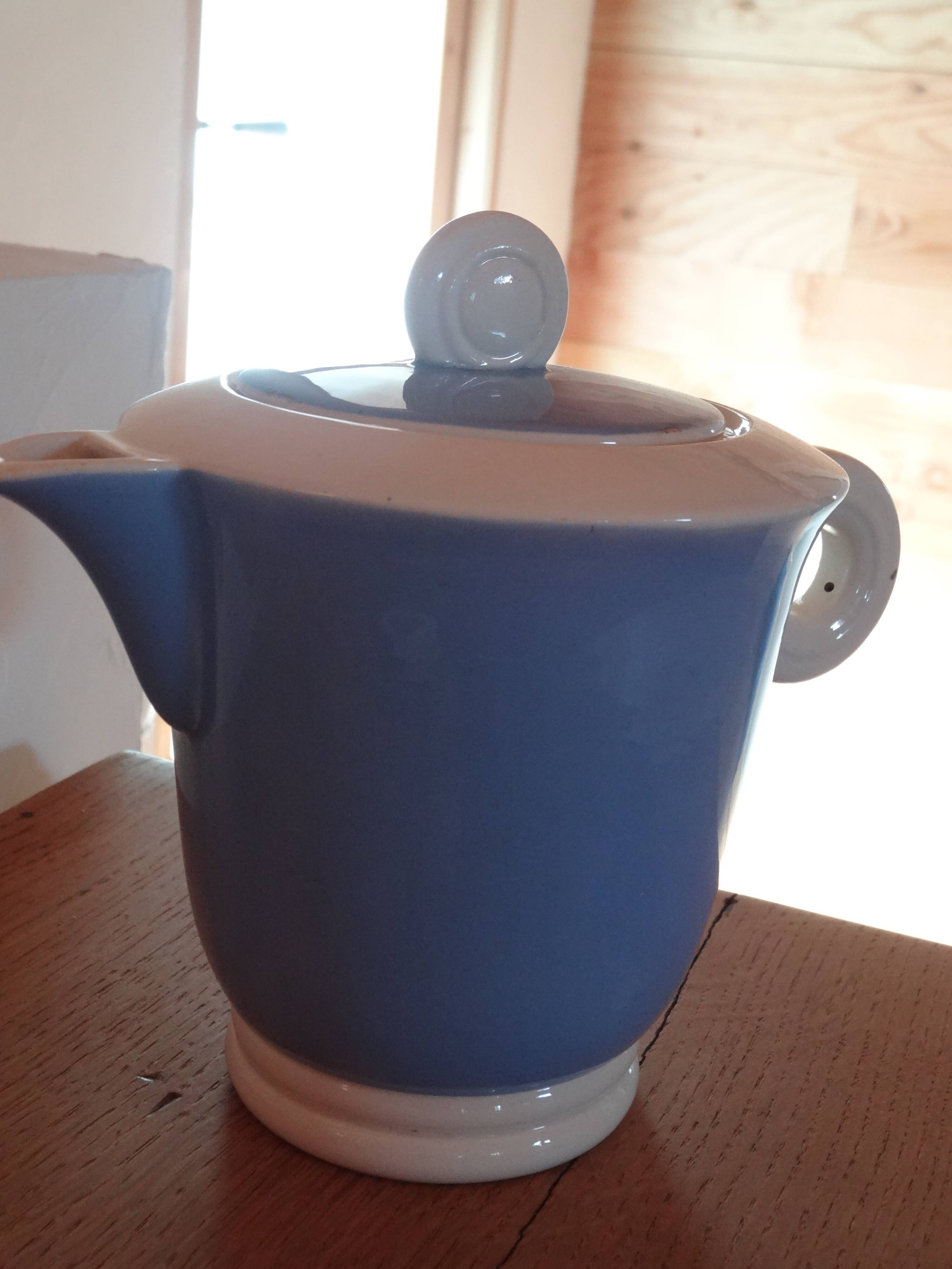 Art Deco teapot Digoin and Sarreguemines