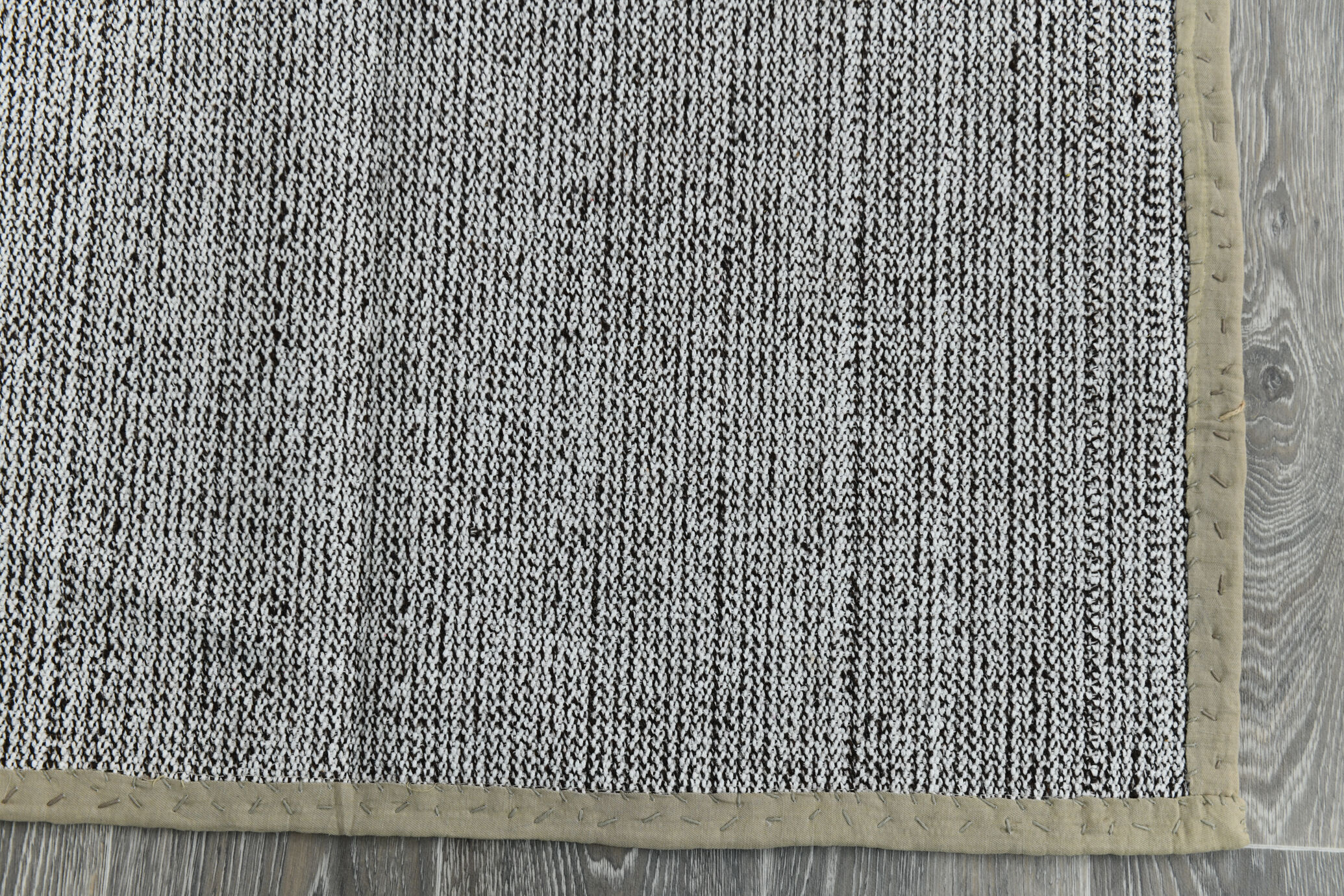 3x10 White Black Turkish Runner Rug 92x310Cm