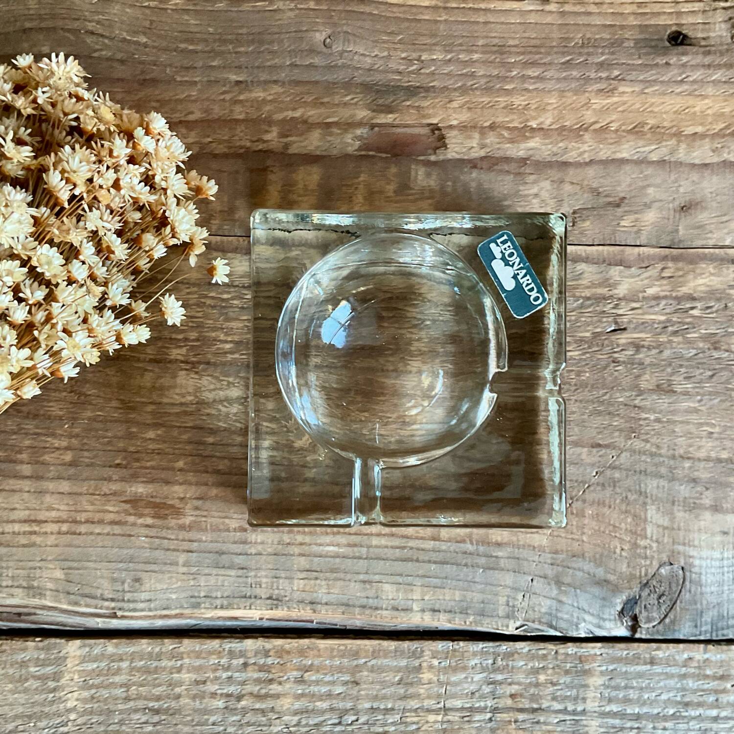 Leonardo glass ashtray