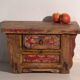 Table basse ancienne peinte en bois d’orme – Chine, vers 1900