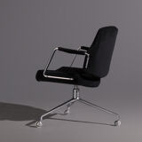 Fauteuil de Jørgen Kastholm produite par Kill