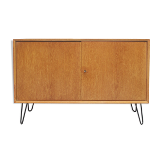 Buffet des années 1960 en chêne