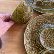 Set of 8 asparagus plates and 2 bowls from Gien