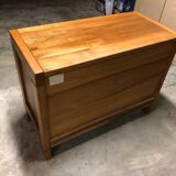 Vintage elm chest of drawers from Maison Regain