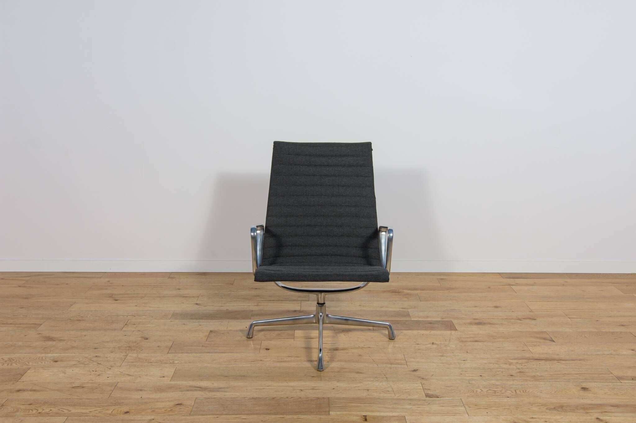 EA124 Lounge Chair by Charles & Ray Eames for Herman Miller, United States, 1980s