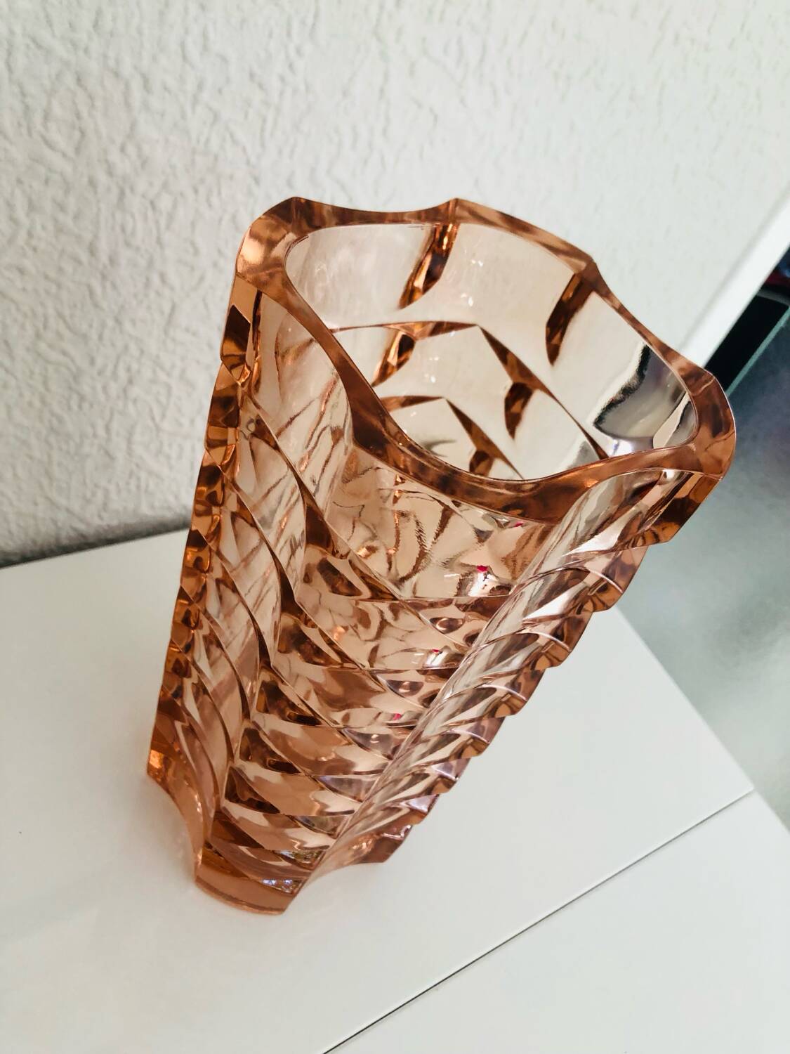 Large vintage vase textured pastel pink glass – Made in France