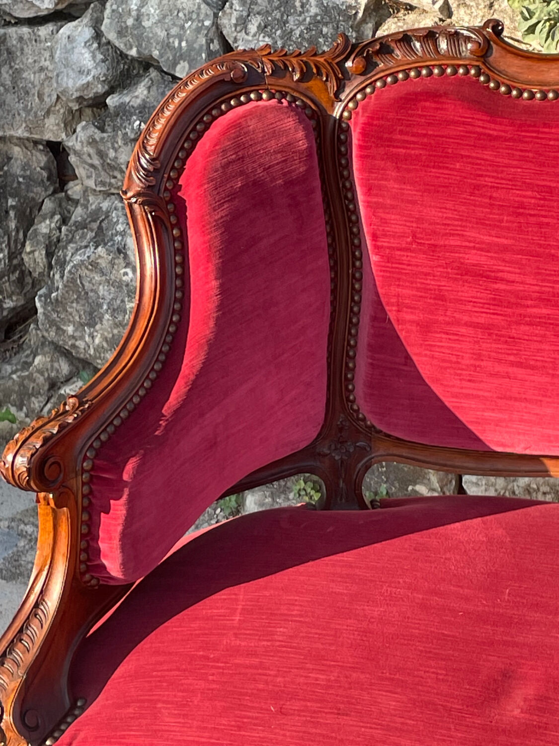Louis XV style bench in Walnut, 19th century period