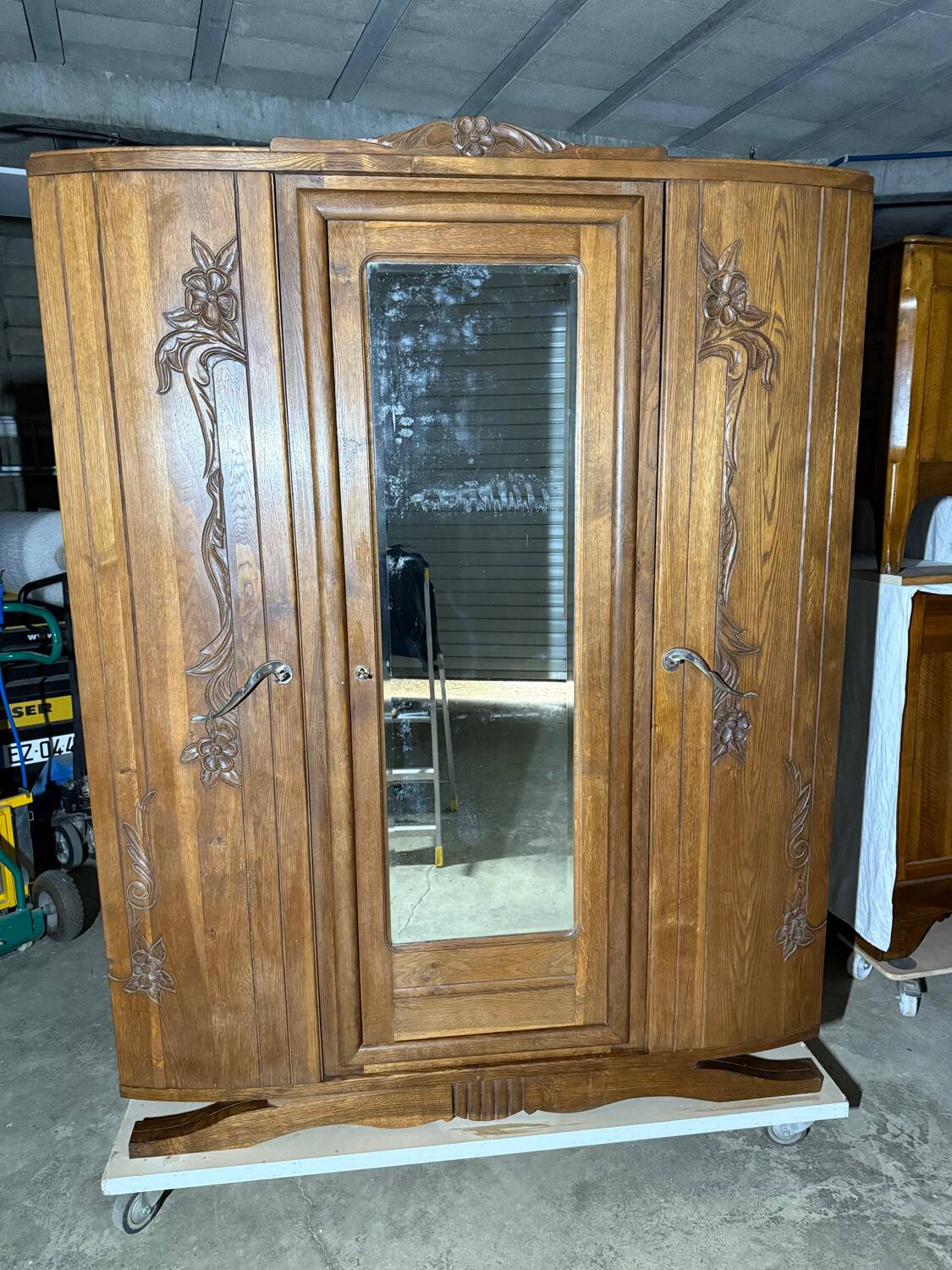 Art Deco wardrobe