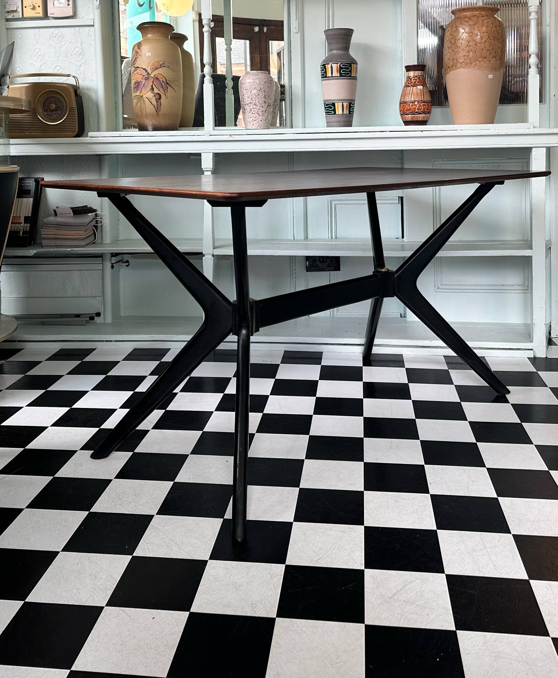 Table à manger « Hélicoptère » du milieu des années 1950 par E Gomme G Plan