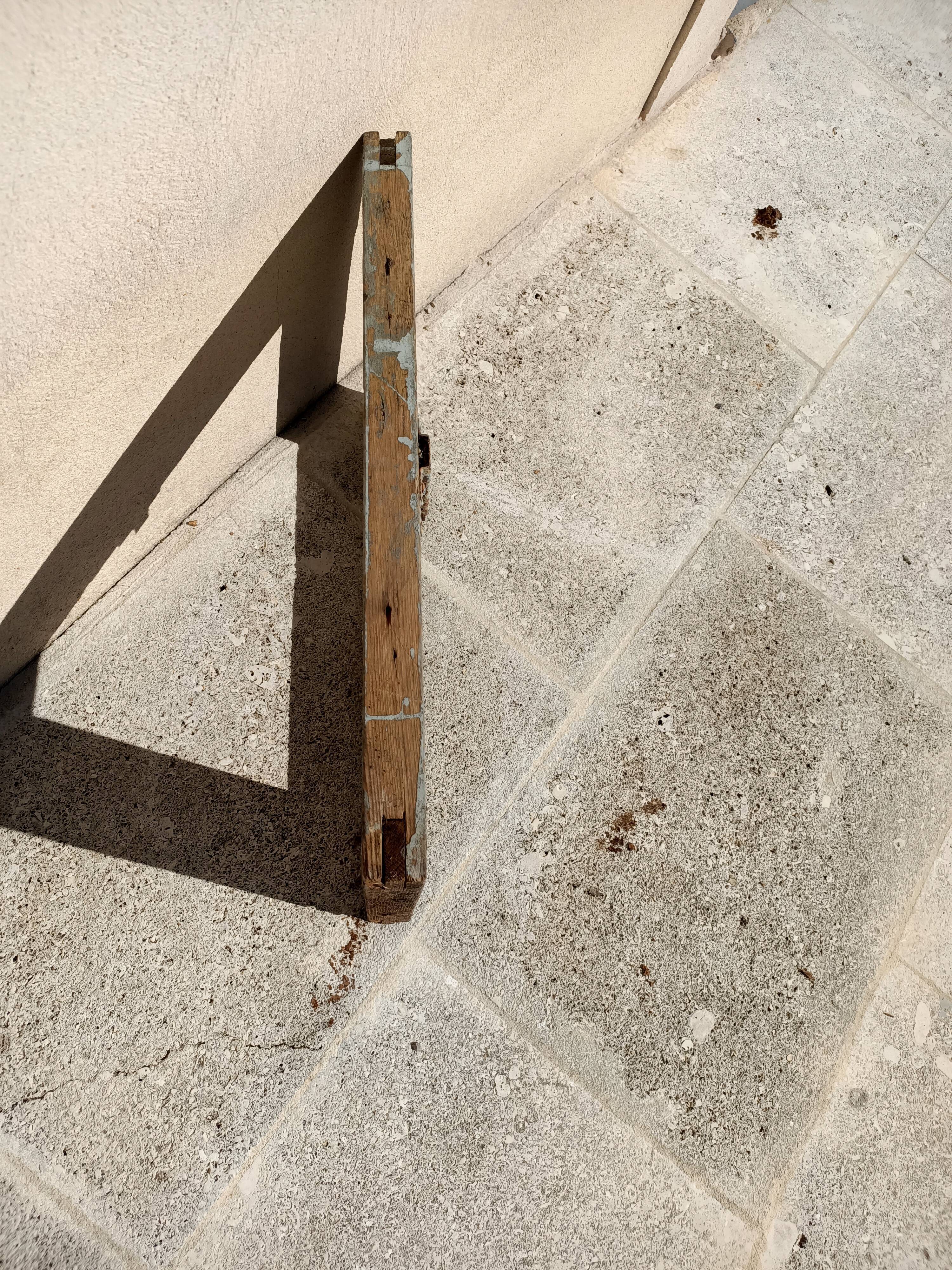 Old wooden fenestron 35x55 cm