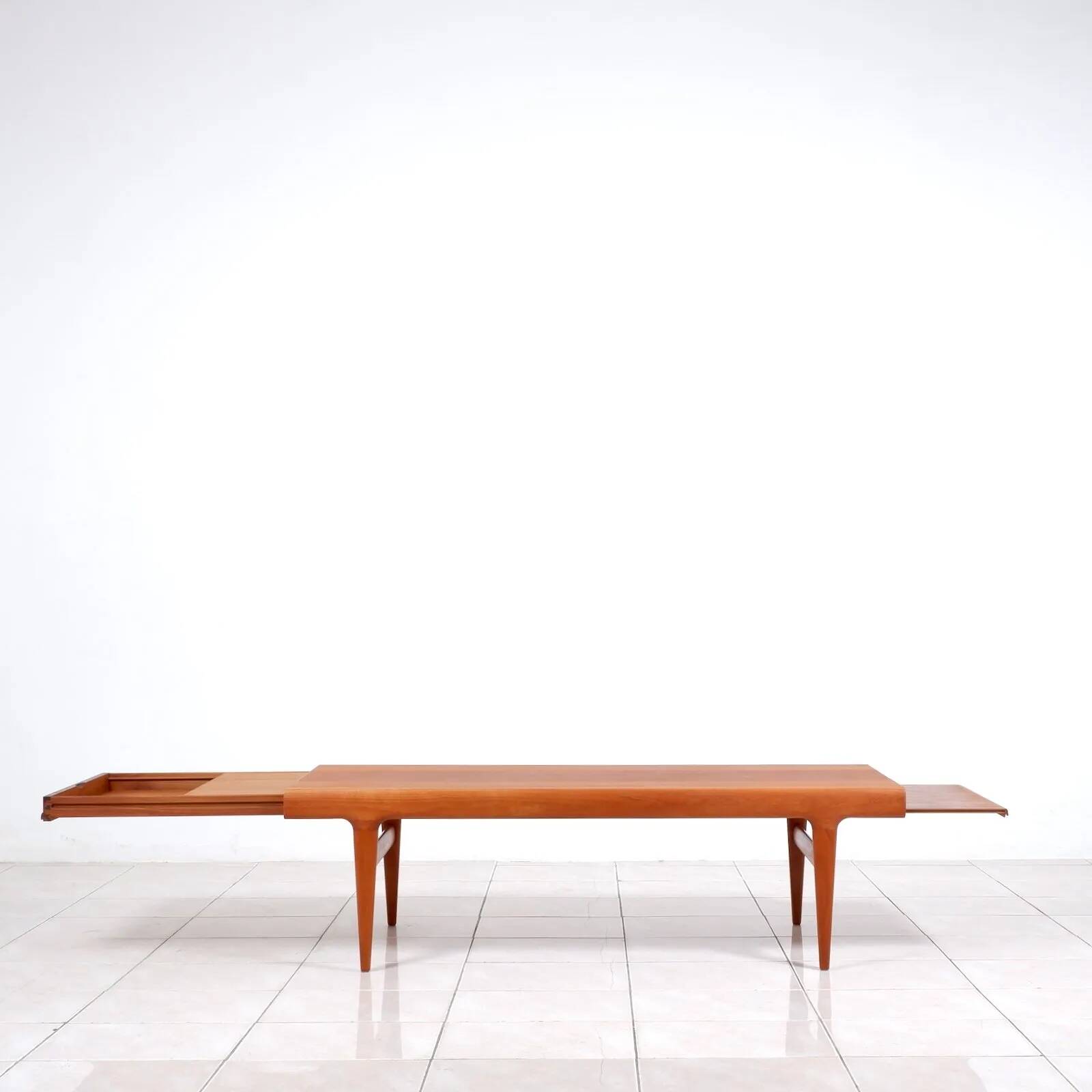 Large teak coffee table by Johannes Andersen for Uldum Møbelfabrik
