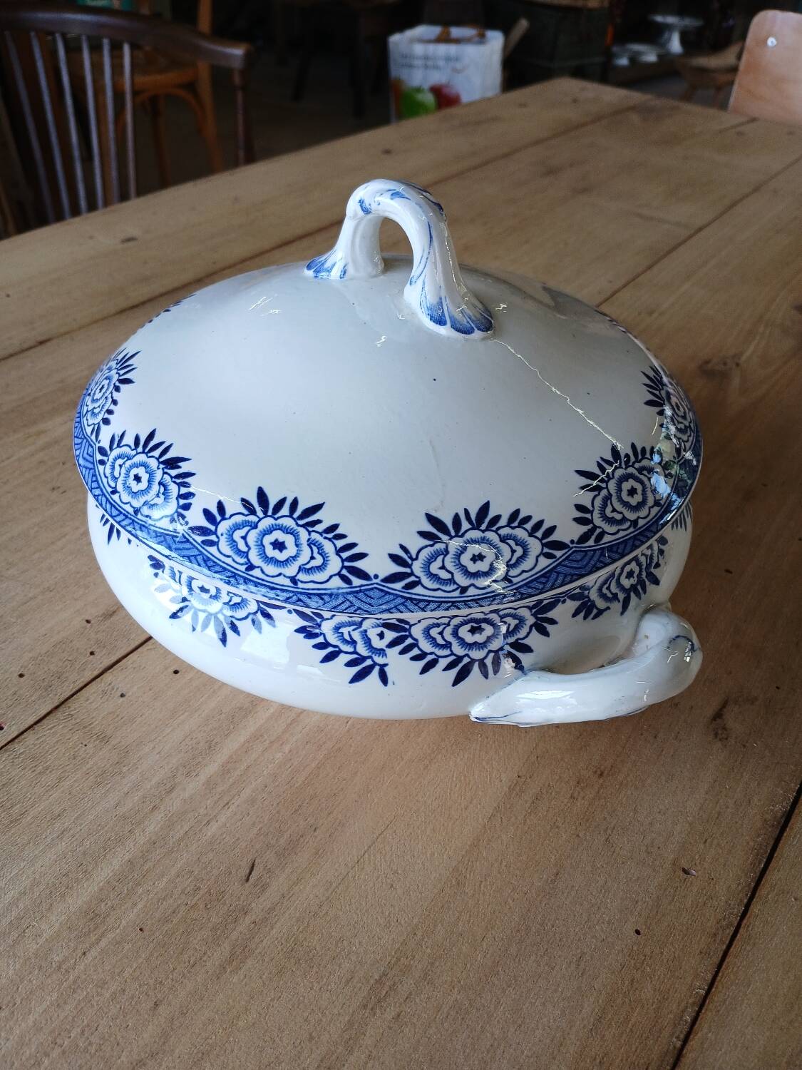 Antique soup tureen from Digoin and Sarreguemines