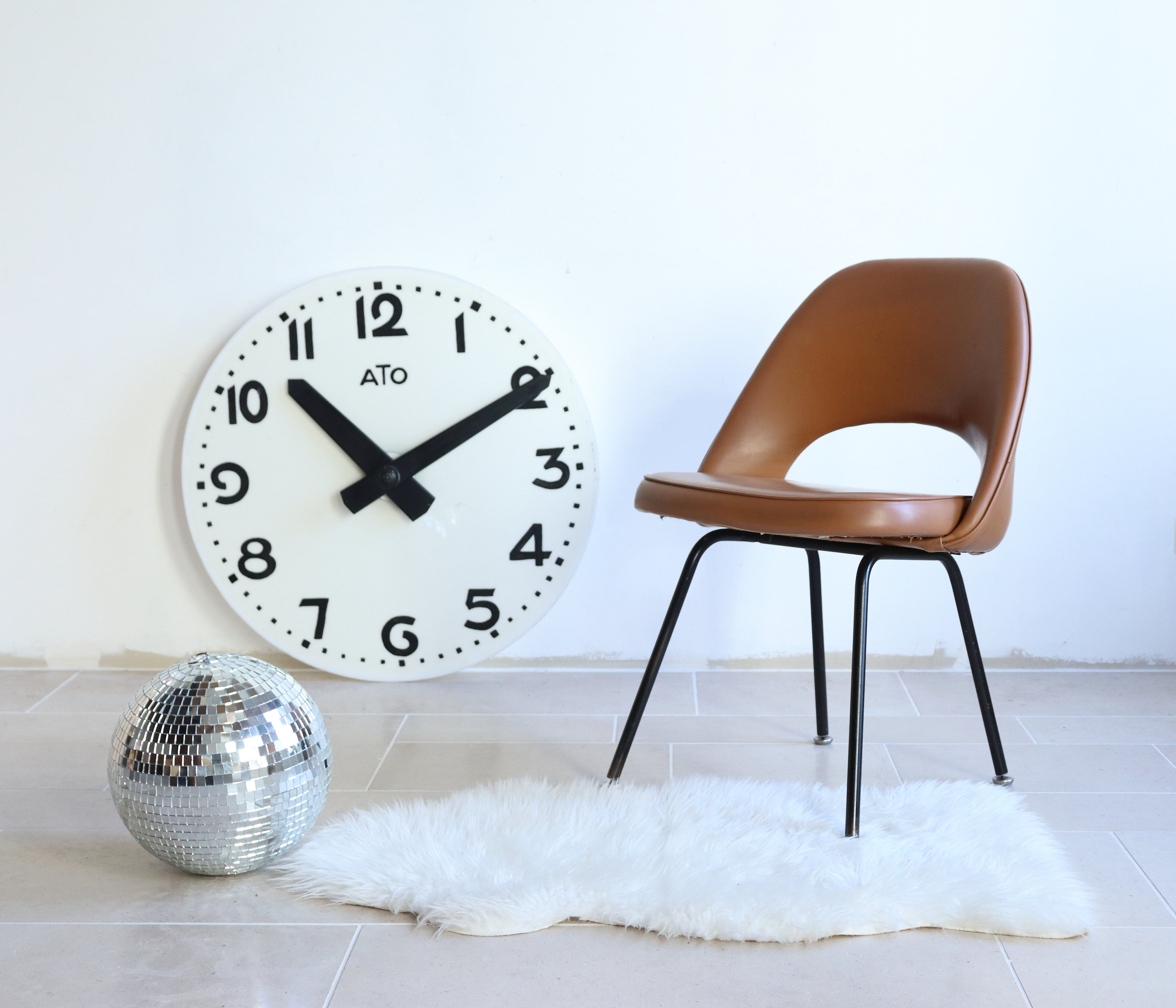 Suite of 4 Conference chairs by Eero Saarinen for Knoll of the 50s