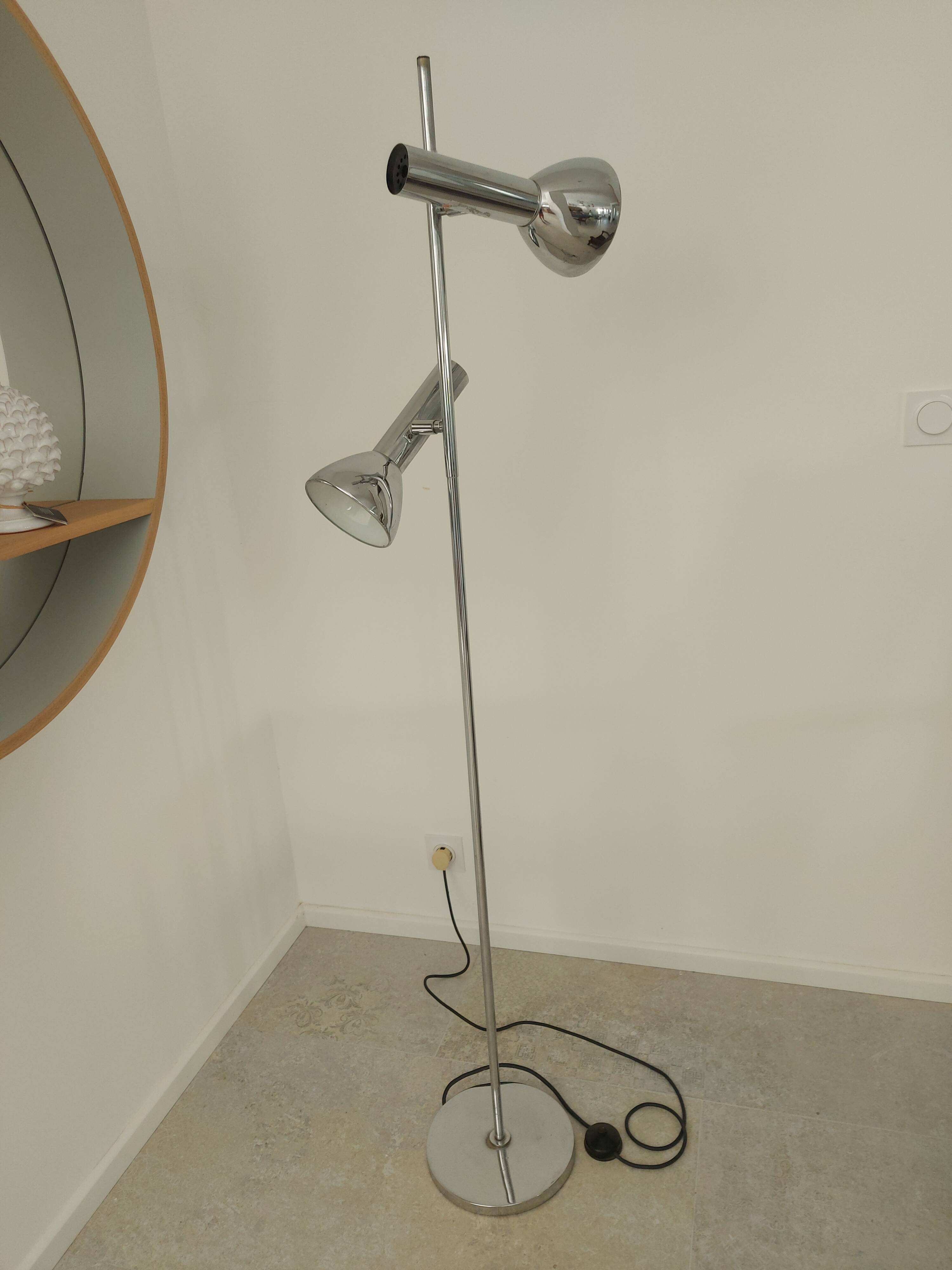 Vintage 70'S chrome floor lamp
