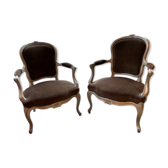 Paire de fauteuils Louis XV bois argenté et velour brun