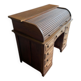 U.s. desk in oak