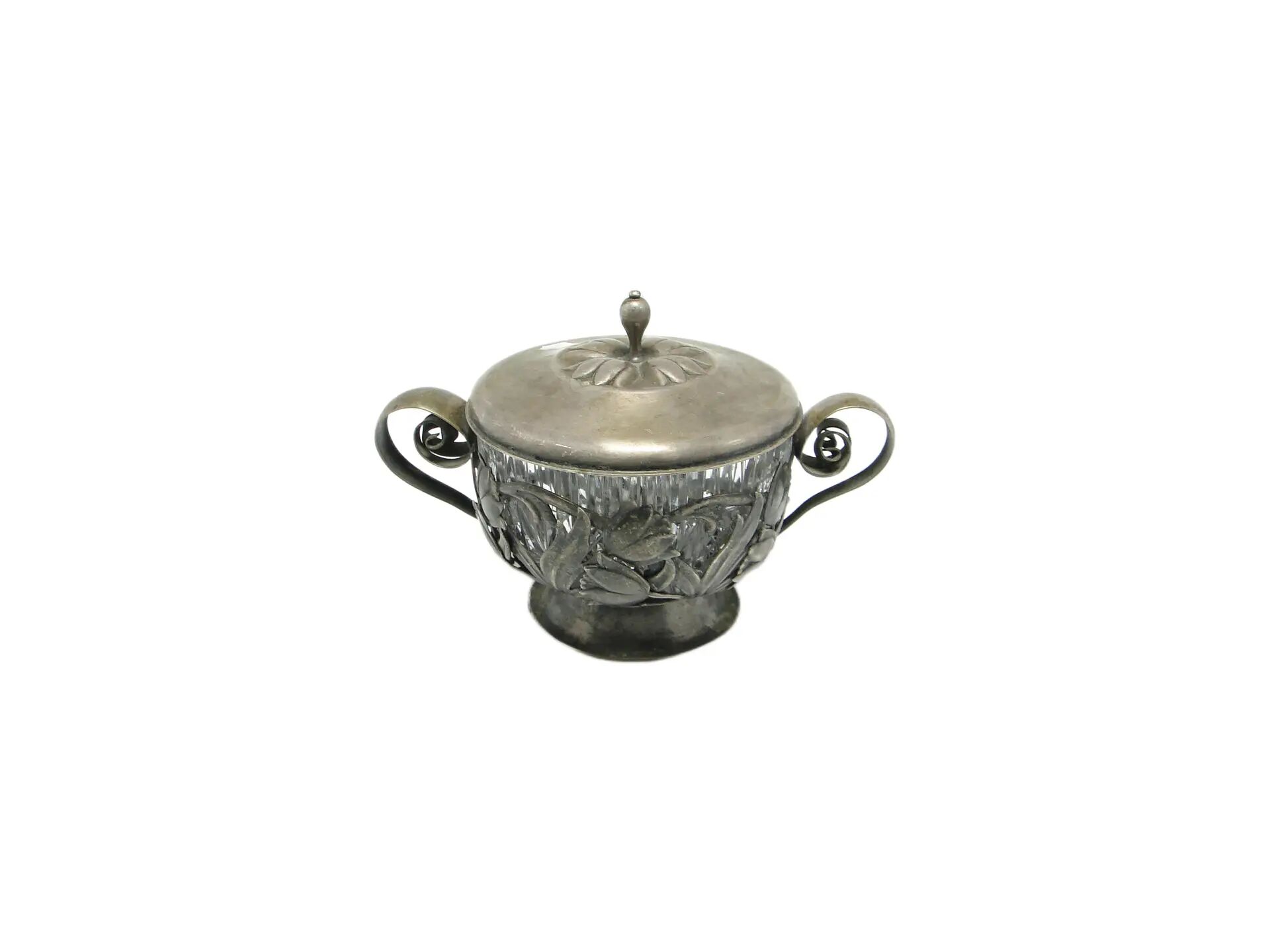 Sucrier Art Nouveau, laiton argenté, verre, Pologne, années 1960.