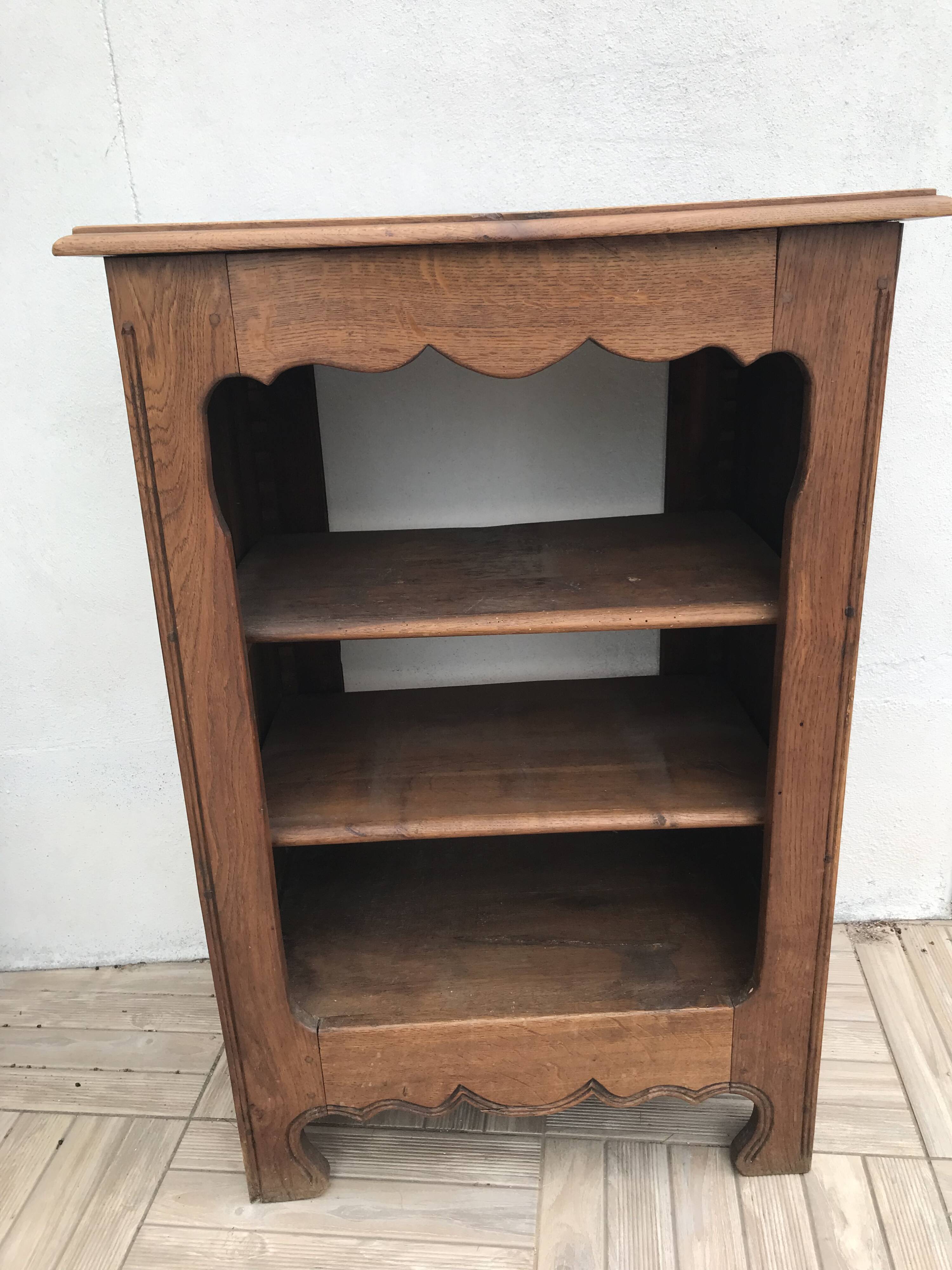 Accessory furniture in solid oak