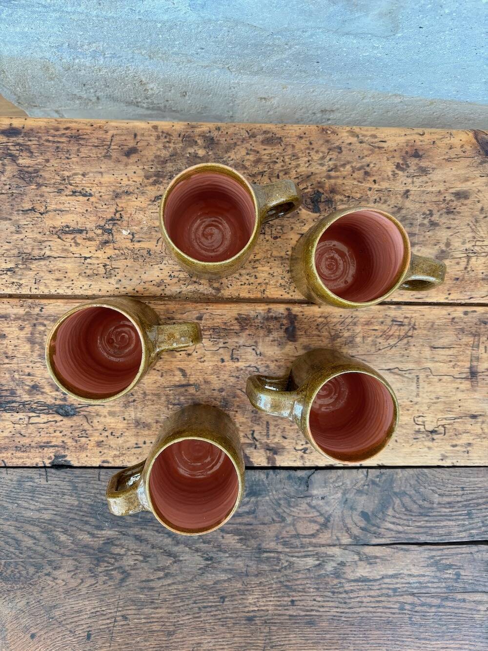 Set of 5 brown stoneware mugs