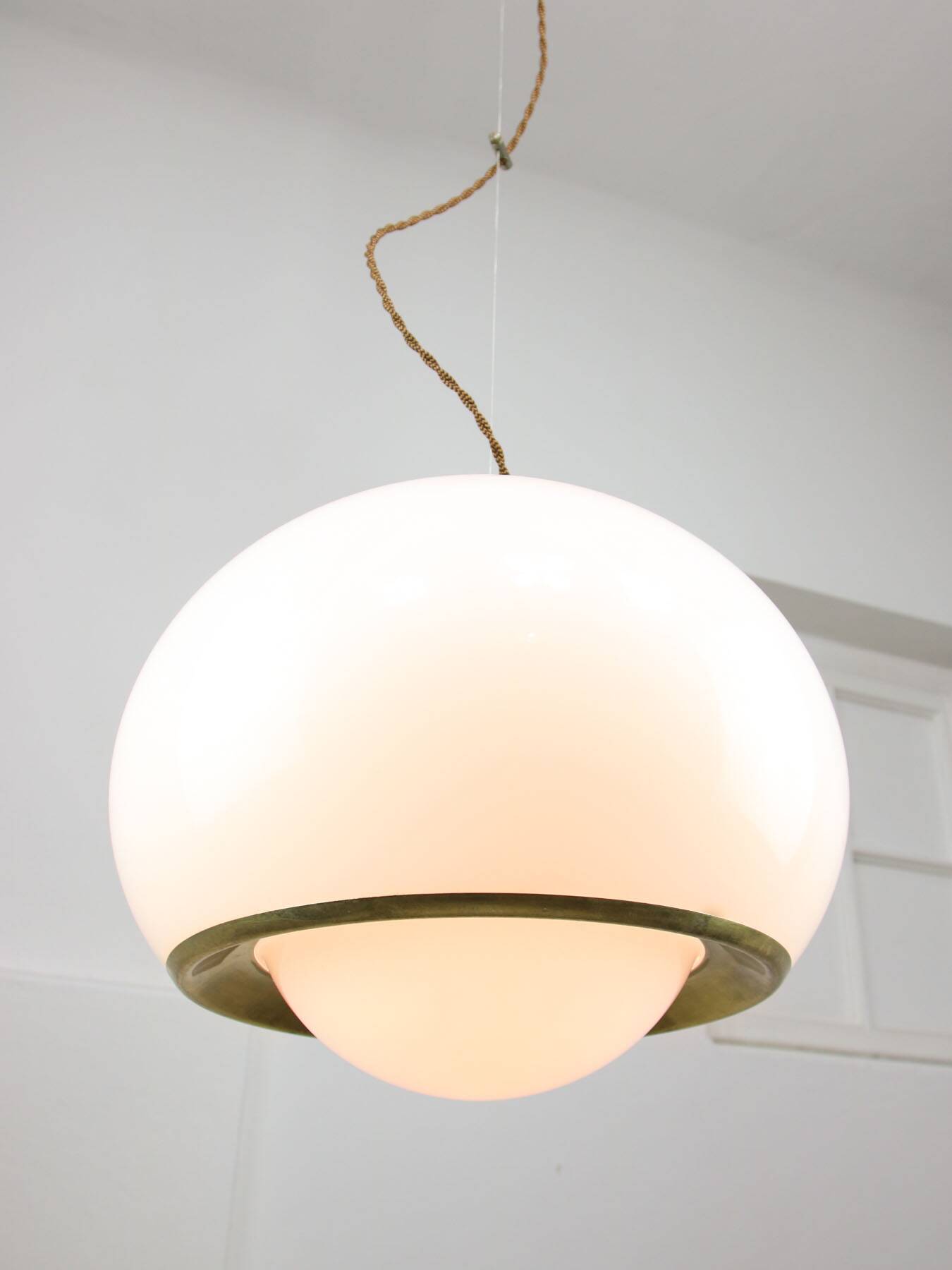 Rare White & Golden Bud Lamp by Luigi Massoni for Guzzini, 1960s