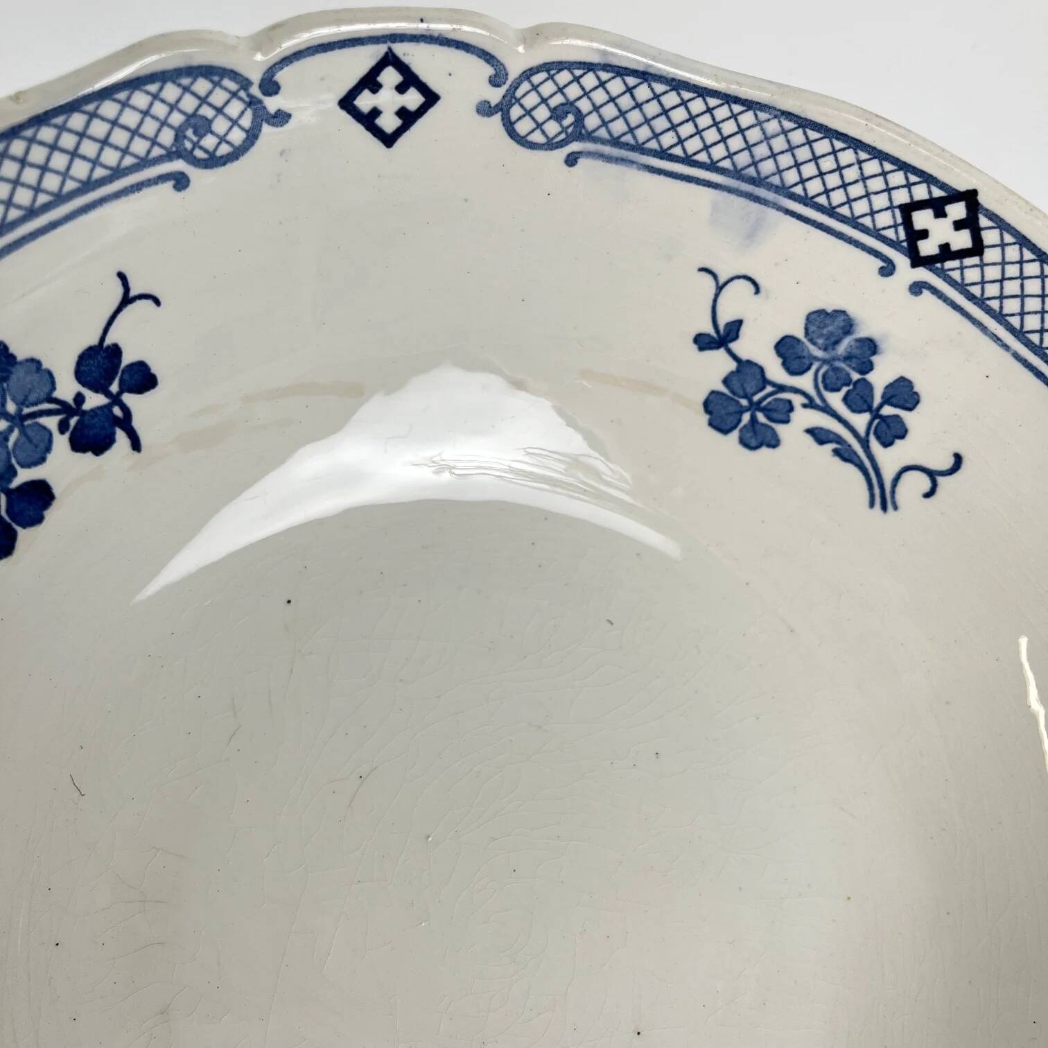 Saladier Terre de Fer KG Lunéville, modele "Jane", bleu, 1890-1915