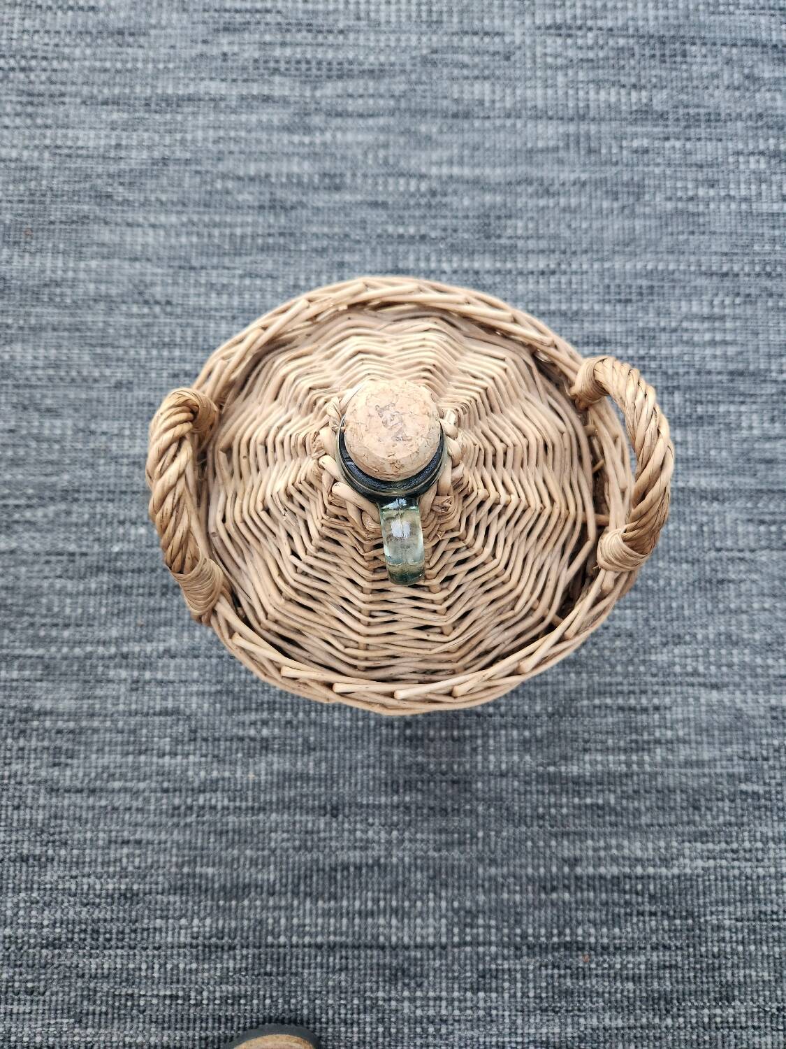 Wicker rattan demijohn
