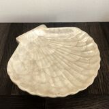 Cup / vacuum vintage pocket in the shape of mother-of-pearl shell