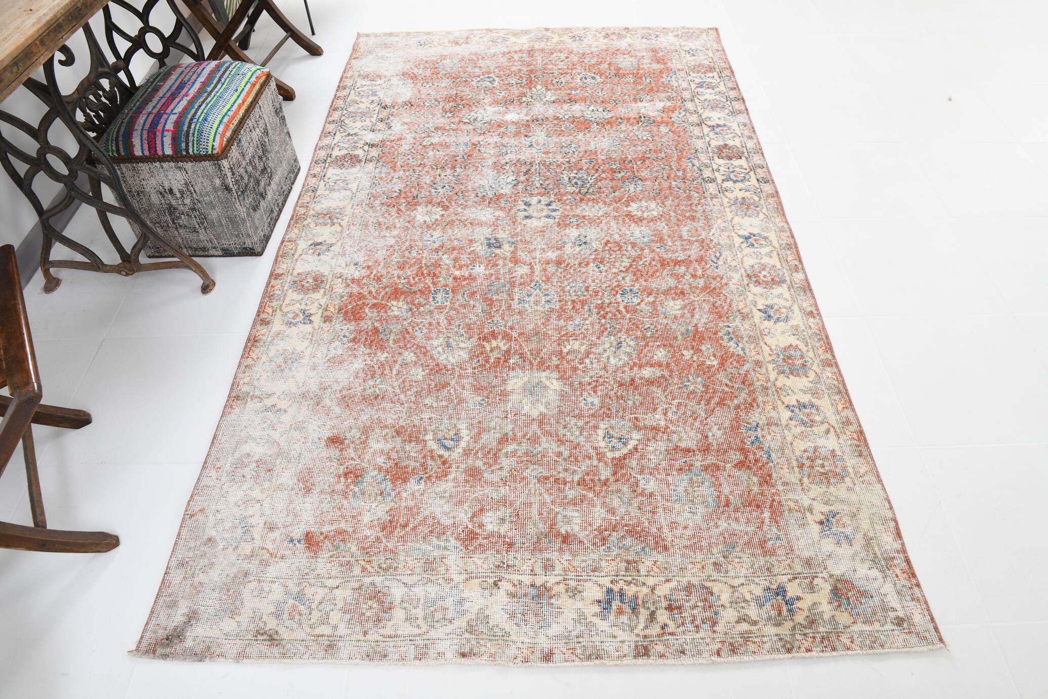 5x9 Pale Red & Blue Shabby Chic Vintage Turkish Rug, 151x259Cm SK5619