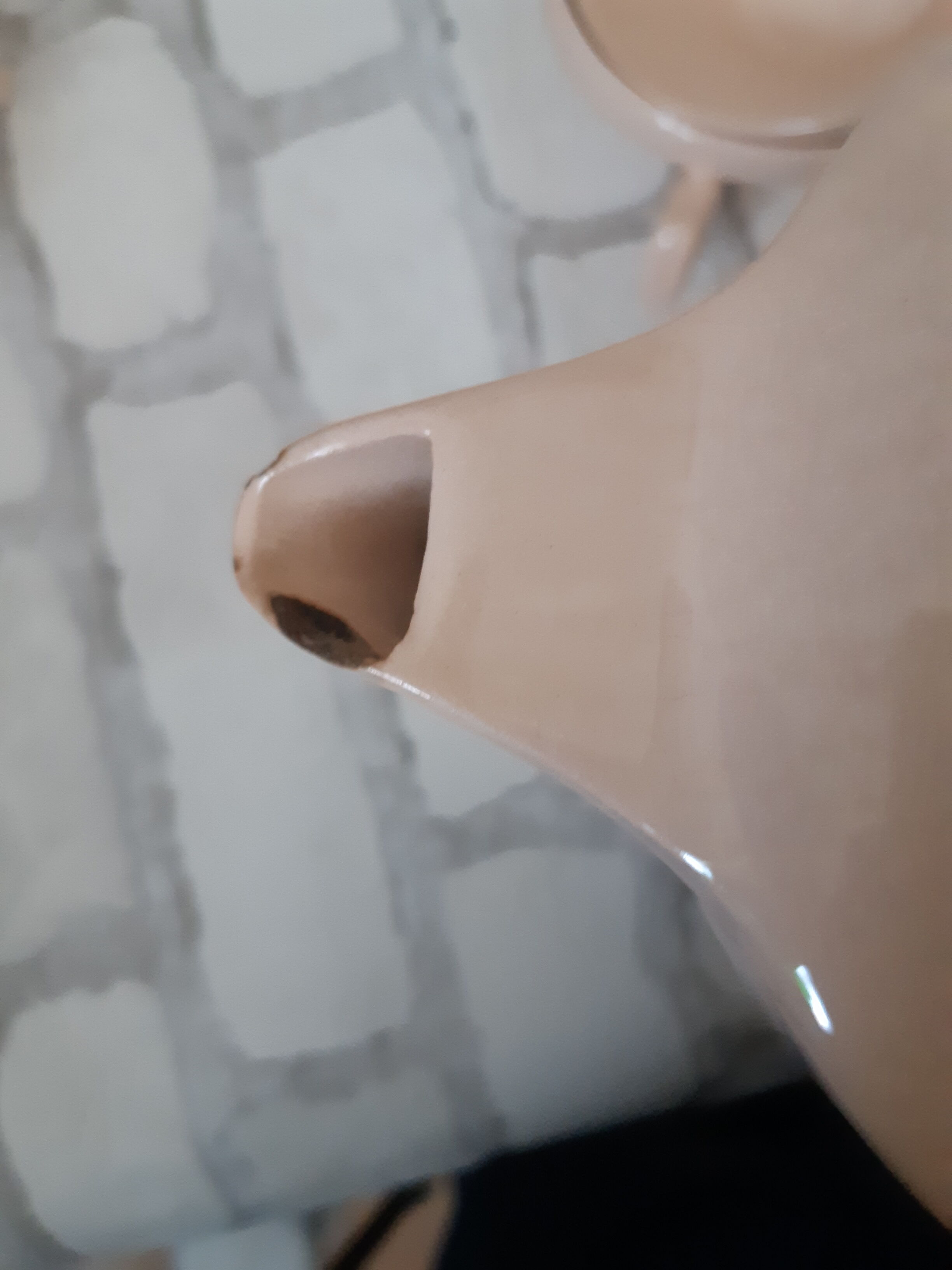 Coffee and tea service in faience of Saint Amand, pink, art deco