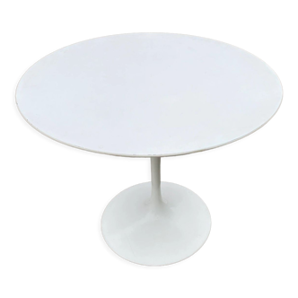 Table d'Eero Saarinen édition Knoll