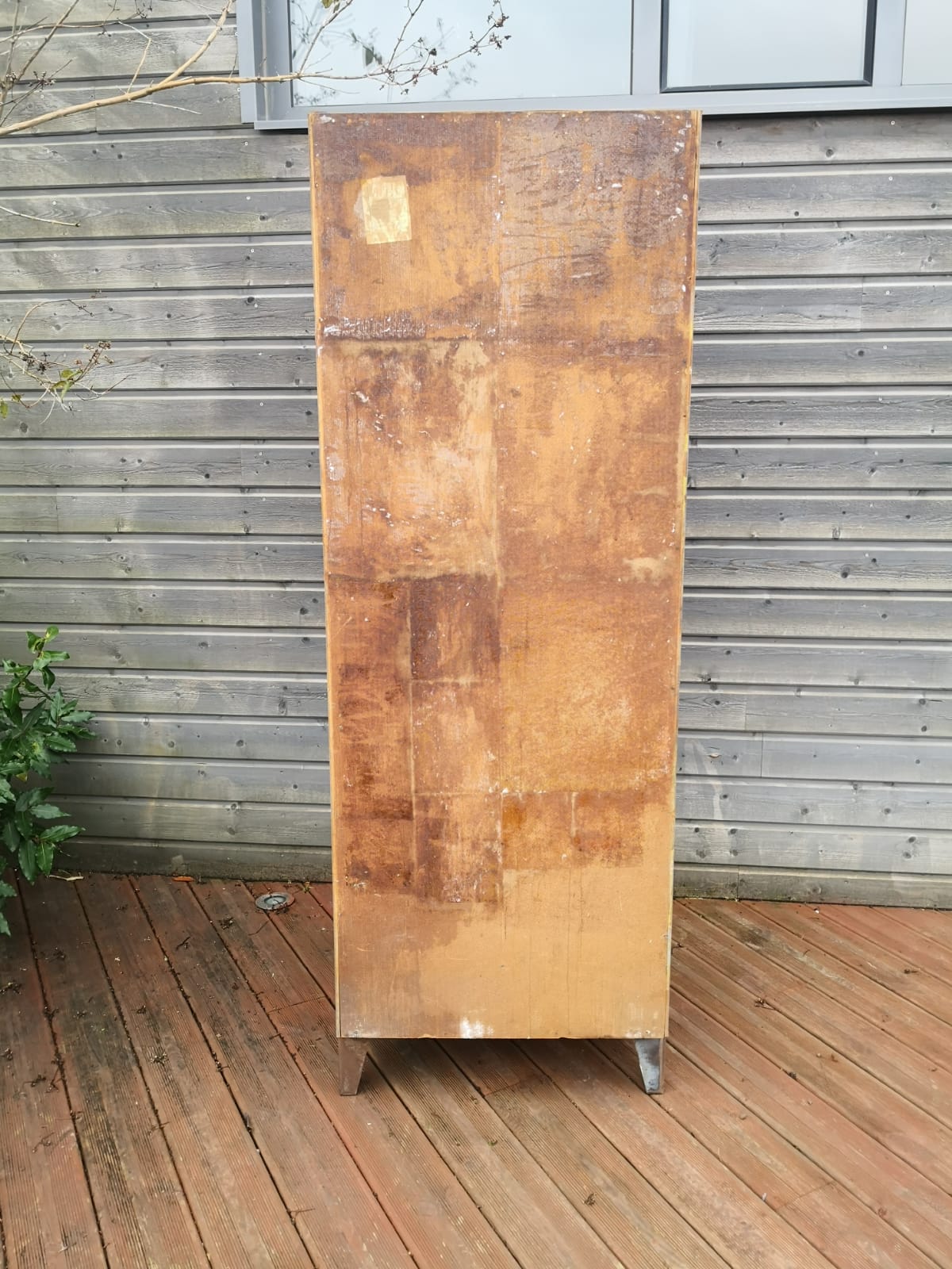 Vestiaire industriel vintage en bois