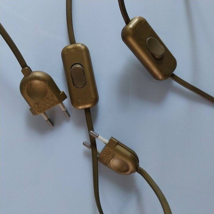 Set of 2 filigree Murano glass lamps