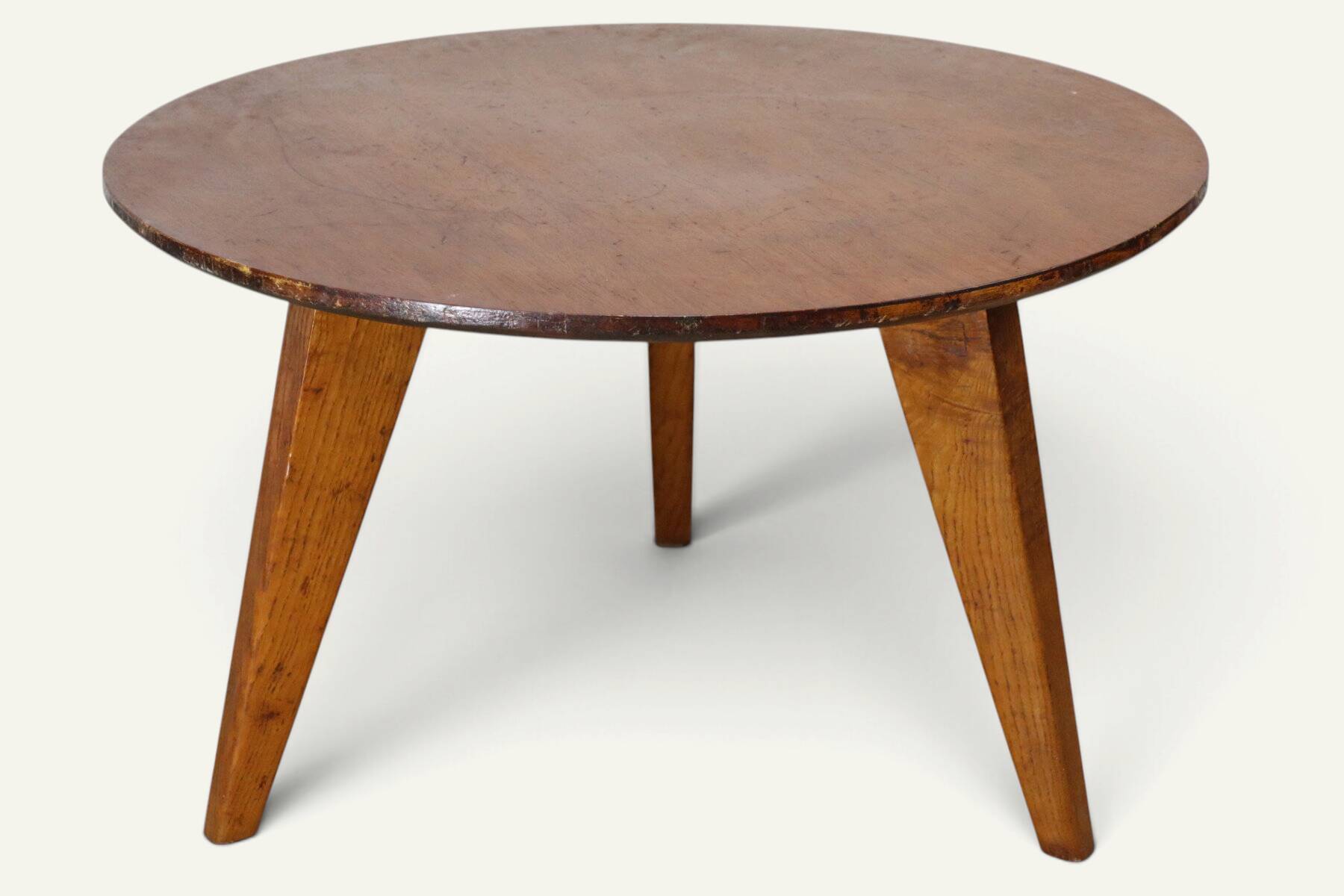 Tripod coffee table in oak, 1950s.
