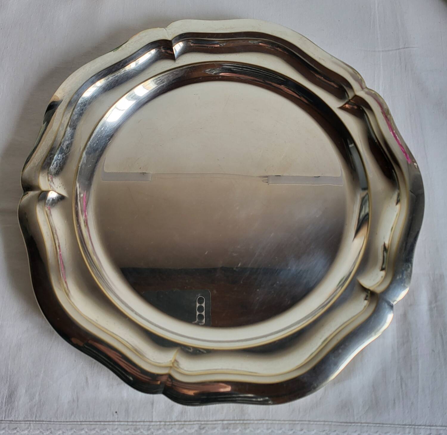 Plat de Service Rond en métal argenté Quist Alpacca